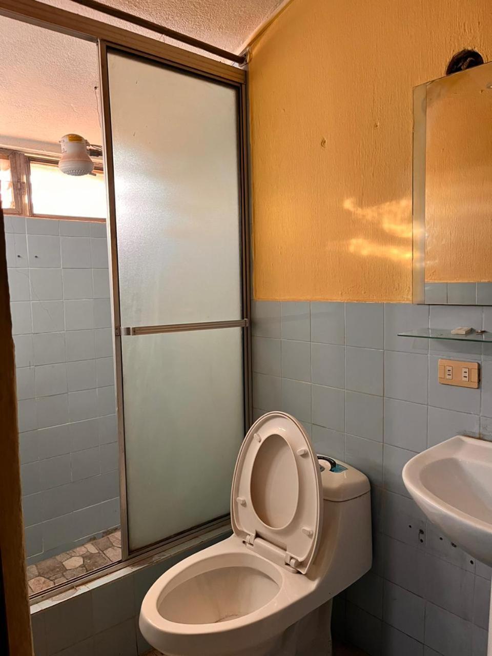 Hotel Canaan La Aurora Ville de Guatemala Extérieur photo